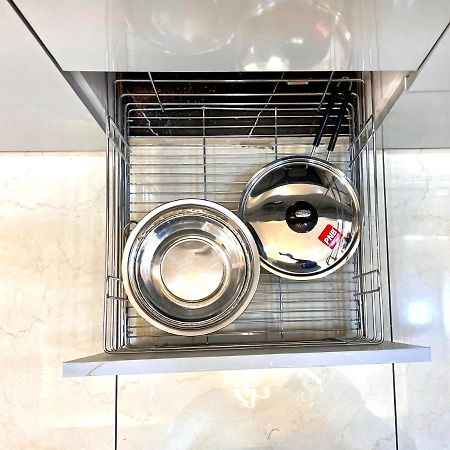 Airport Bliss Apartment+Balcony & Netflix + Prime Jaipur Extérieur photo