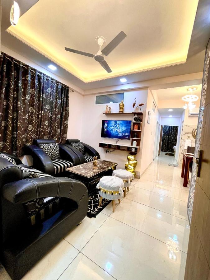 Airport Bliss Apartment+Balcony & Netflix + Prime Jaipur Extérieur photo